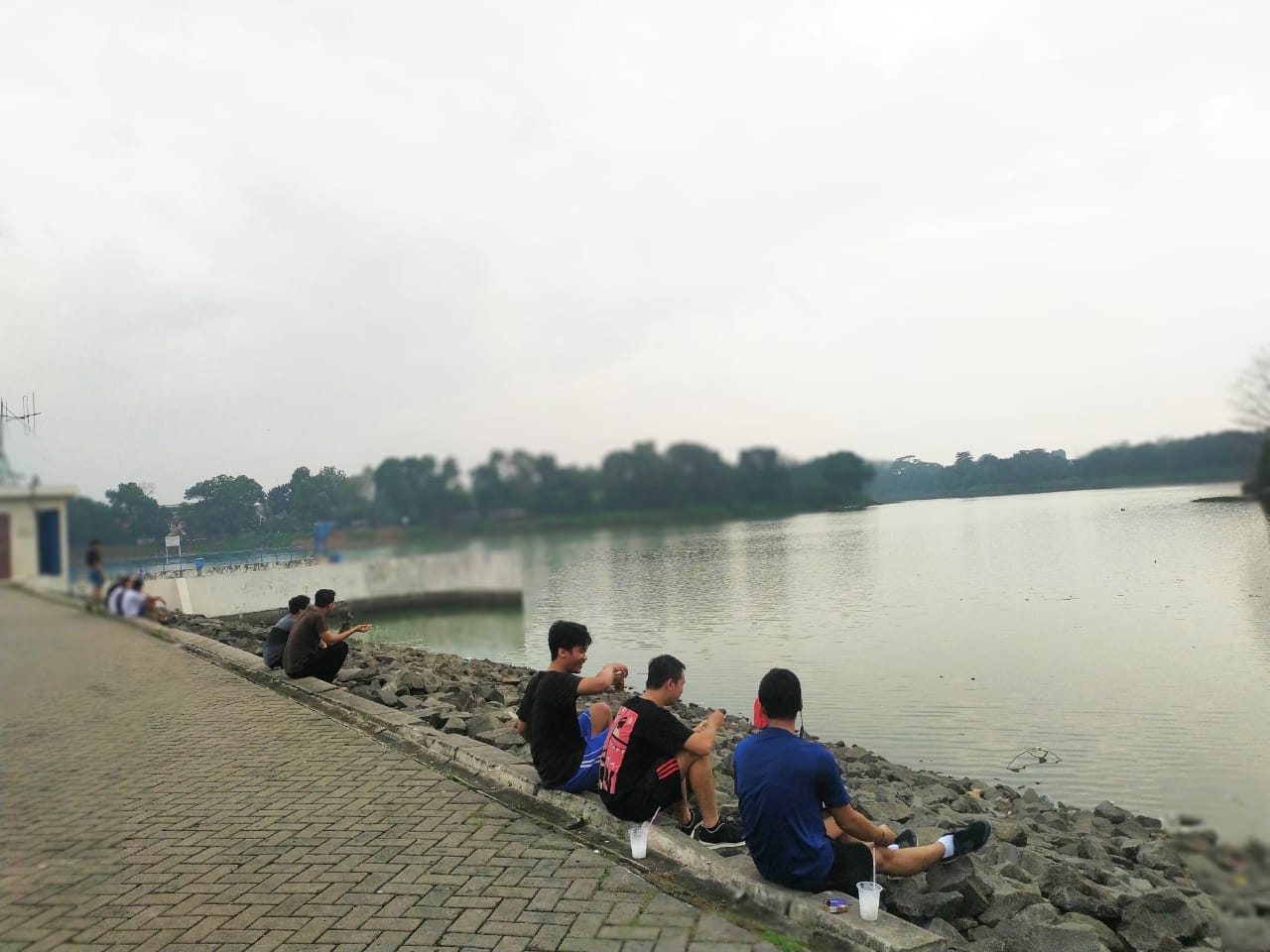 Jejak Sejarah & Dinding Bendungan