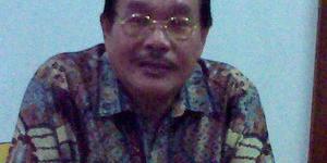 Tab-Tab Ditanya Soal Mobdin, Eks Ketua DPRD itu Malah Kabur