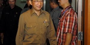 Pensiun, Jaksa Agung Pilih Piara Burung