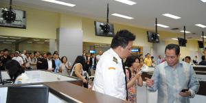 Menteri BUMN Kritik Antrean Paspor di Bandara  