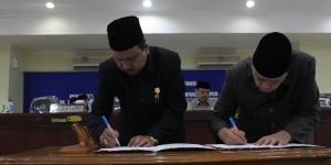 DPRD Kota Tangerang Mengesahkan Dua Raperda