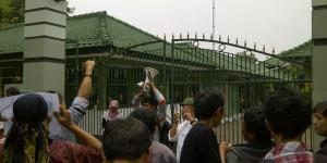 Wartawan Tangerang Kecam Oknum TNI yang aniaya Wartawan di Riau    