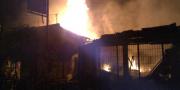 Rumah di Ciater Tangsel Terbakar