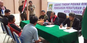 Terjaring Razia, Puluhan PKL di Kota Tangerang Disidang