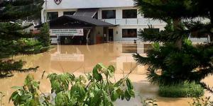Restoran Istana Nelayan Pun Terendam Banjir