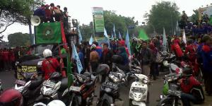 Buruh Tuntut Janji Wali Kota Tangerang yang Baru