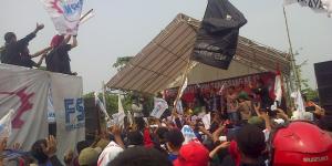 Buruh Tangerang Kritik Jokowi 