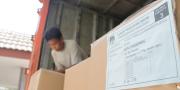 Perlengkapan Pemilu Sampai di KPU Tangsel