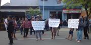 Puluhan Caleg Gagal Demo Panwaslu Tangerang