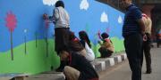 ARW Mempersilahkan Tembok Kolong Flyover ‘Dicorat-coret’