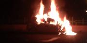 Honda Jazz Terbakar di Jalan Layang Cikokol