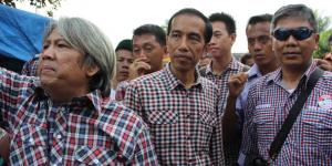 45 Menit di Pasar Ciputat, Jokowi Geleng-geleng Kepala
