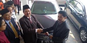 Beri Contoh, Ketua DPRD Kota Tangerang Langsung Serahkan Mobil Dinas