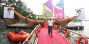 Dekorasi Perahu Layar Meriahkan Festival Tangerang Bersih