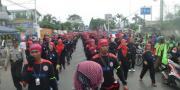 Ribuan Buruh Tangerang Long March