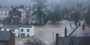 Inggris Raya Banjir Bandang akibat Badai