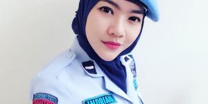 Nina Sipir Cantik di Lapas Tangerang yang Menggoda 