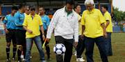 Kota Tangerang Tidak Punya Lapangan Bola Representatif