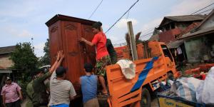 38 Truk Bantu Rumah Potong Ayam Tangerang untuk Pindah 