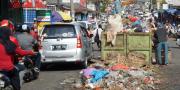 Tumpukan Sampah & Macet di Tangsel 