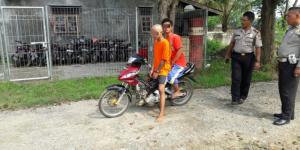 Sedang Potong Padi, Motor Samsul Dicuri Remaja di Sukadiri