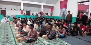 Sinta Nuriyah Wahid  Buka Puasa di Lapas Anak Tangerang