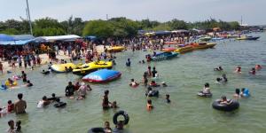 Pantai Tanjung Pasir Tangerang Jadi Incaran Berlibur    