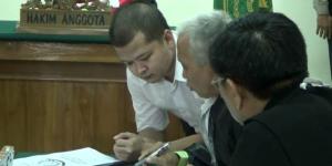 Bomber Alam Sutera Dituntut 10 Tahun Penjara 
