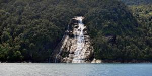 5 Air terjun paling Terindah di Indonesia