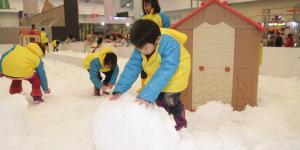 Sensasi Seru Snow Station di Pekan Raya Indonesia 