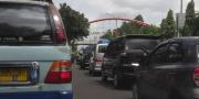 Jalan MH Thamrin Tangerang Macet Parah 