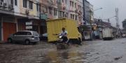 Warga Mengeluh, Jalan Mendut Raya di Tangerang Langganan Banjir
