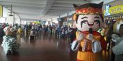 Dewa Uang Datang ke Bandara Soekarno-Hatta, Penumpang Membeludak