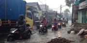 Hujan Guyur Kota Tangerang, Jalan Industri Ini Langganan Banjir