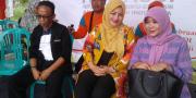 Warga Laporkan Kecurangan Menantu Atut  ke Panwaslu Kabupaten Tangerang