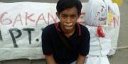 Di PHK Sepihak, Buruh di Jayanti Tangerang Jahit Mulutnya