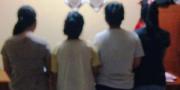 Gara-gara Status Facebook, 4 ABG Wanita Keroyok Pelajar di Angkot