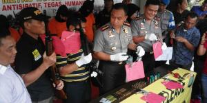Pejualan Senpi Rakitan di Tangerang Rp1 Juta, Polisi Buru Pembeli  