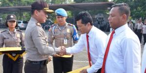 Ungkap Perjudian di Pilkades, 7 Anggota Polresta Tangerang dapat Penghargaan