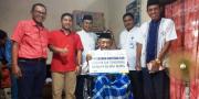 Royani Sumringah Dapat Kursi Roda Gratis Dari Bank BJB Tangerang