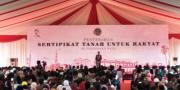 Begini Pesan Jokowi Pada Masyarakat Penerima Sertifikat Tanah di Tangerang