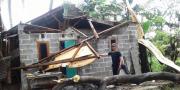 15 Rumah dan 1 Sekolah Rusak Diterjang Puting Beliung di Sukamulya