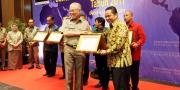 Pemkot Tangerang Dapat Penghargaan Daerah Tertib Ukur