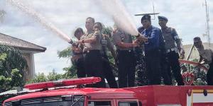 Naik Pangkat, 34 Anggota Polrestro Tangerang Disemprot