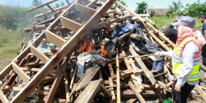 Astra Tol Tamer Tertibkan Naik Turun Penumpang