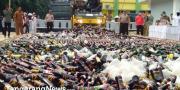 Jelang Ramadan, 15.000 Botol Miras Dimusnahkan Polresta Tangerang 