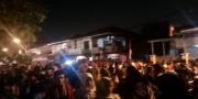 Penasaran Lihat Pembukaan, Pengunjung Festival Cisadane Tangerang Berdesakan