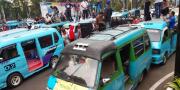 Sopir Angkot Perumnas Hadang BRT Kota Tangerang
