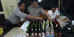 Jelang Nataru, Polisi Amankan Puluhan Botol Miras di Karawaci