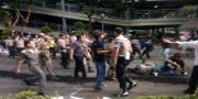Demo di Puspemkot Tangerang Ricuh, Wartawan Ditampar Satpol PP 